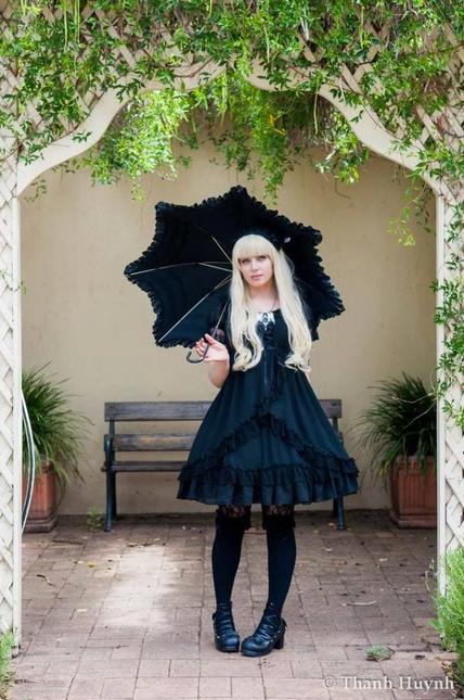 Moi-meme-Moitie ホーリークロス編上げオーバーニー(黒×黒) reduced*Moi meme Moitie Holy Cross Gathered OP Black X Black - One
