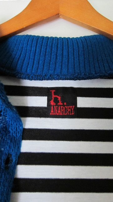 h.NAOTO Anarchy Blue Deconstructed Sweater w Black White Stripe