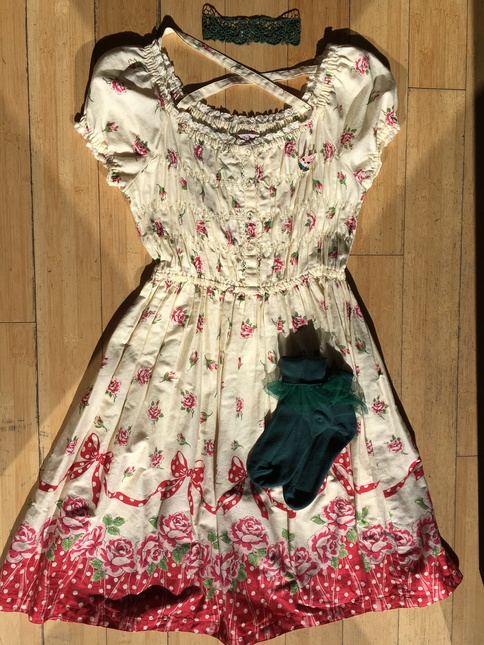 Ribbon Frill and Rose Emily Temple cute OP in red full bodice