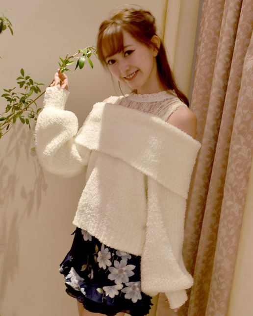★LUVISTRUE★SM SPANGLE OFFSHOULDER TEE(WHITE)★正規品/人気 セール】SM SPANGLE OFFSHOULDER TEE（Tシャツ/カットソー