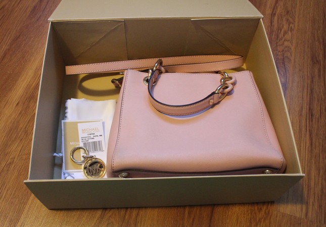 michael kors cynthia satchel