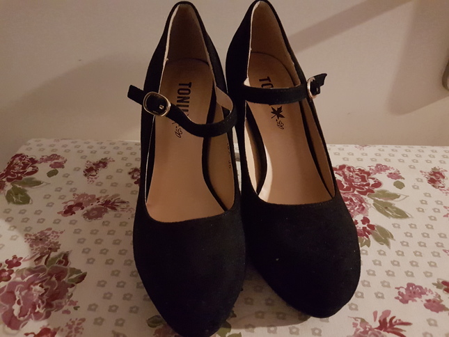 black mary janes size 6
