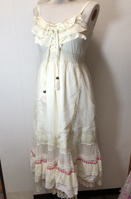 Tralala / Liz Lisa - long cream tulle & lace dress - Sleeved/OP