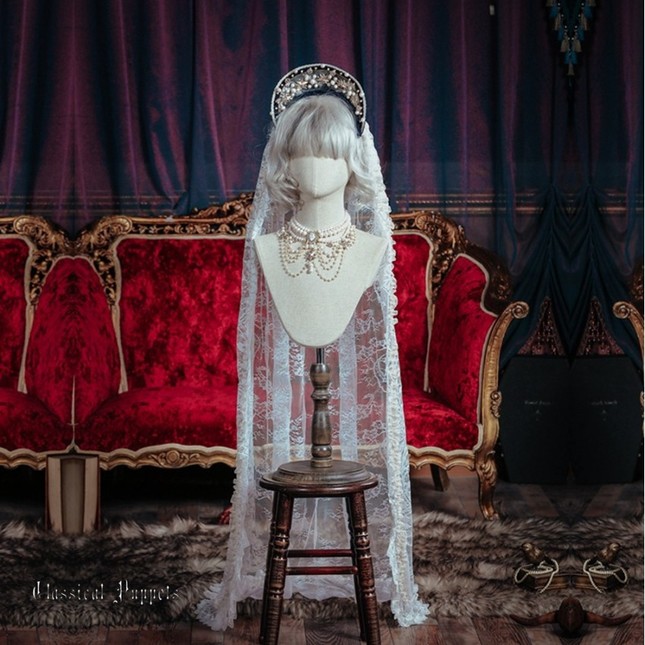 [BNWT] Classical Puppets Elizabeth Coronation Full Set Size L One