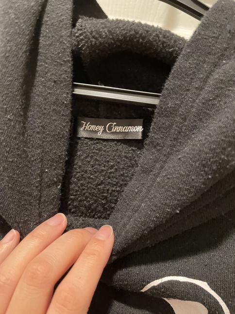 Honey Cinnamon black bear hoodie uni sex happy bag 2020 - Hoodies  