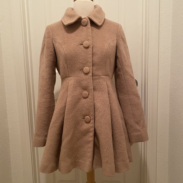 Tralala LIZLISA系 ケープコート Liz Lisa Tralala Tan Coat - Coats - Kei Market: Buy and Sell
