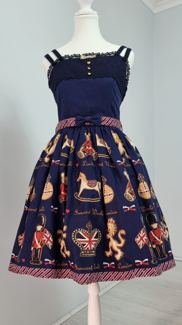 イノセントワールド ワンピース HAPPY LONDON ボルドー L