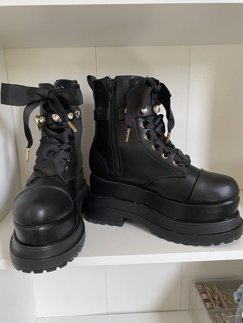 Liz lisa bijou boots 🖤🎀 - Shoes - Kei Market: Buy and Sell