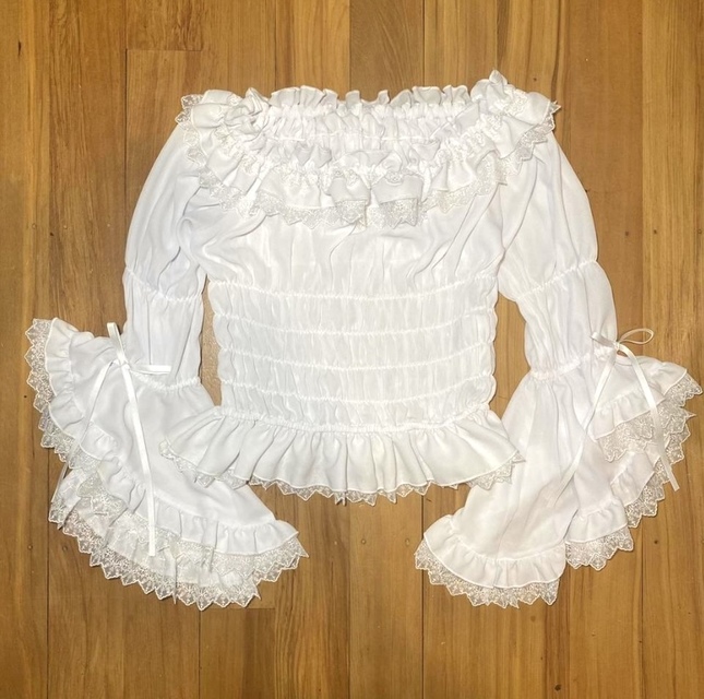 Atelier Pierrot/Vallée lys Blossom Breeze full shirring