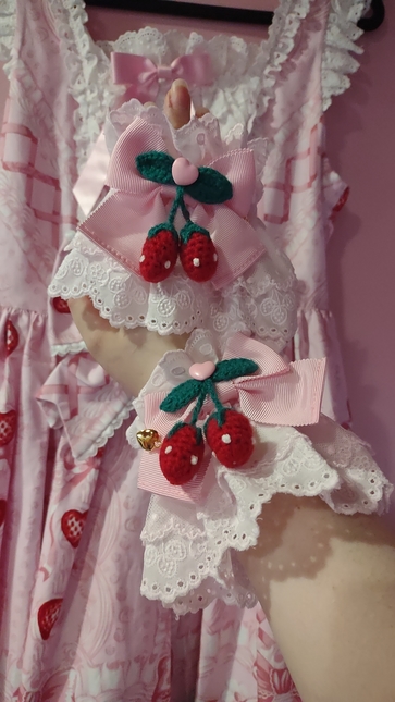 TEMP DROP GRT THIS OUTTA MY CLOSET Angelic Pretty Decoration