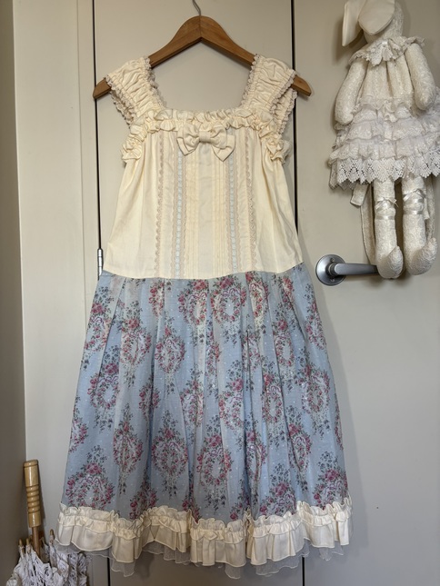 Chocochip cookie ivory blue floral jsk - Jumperskirt - Lace Market