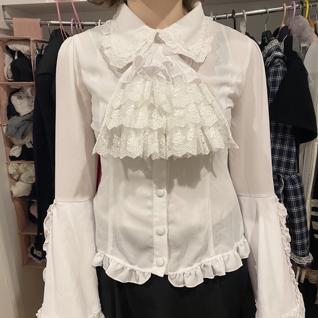 Atelier Pierrot Louise Jabot princess sleeved Blouse - Blouses