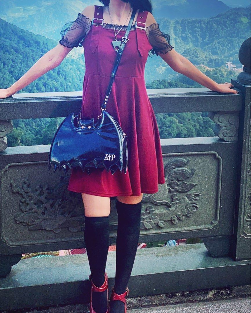 Ank Rouge jirai ryosangata wine red dress with open shoulders Thin